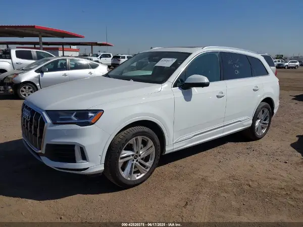 WA1LXBF71PD009599 2023 AUDI Q7 - Image 2