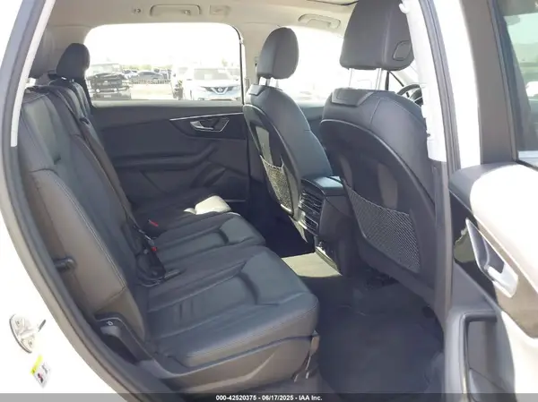 WA1LXBF71PD009599 2023 AUDI Q7 - Image 8