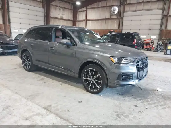 WA1LXBF72ND008409 2022 AUDI Q7 - Image 1