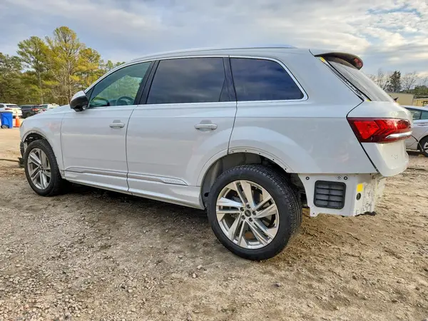 WA1LXBF72PD014844 2023 AUDI Q7 - Image 2