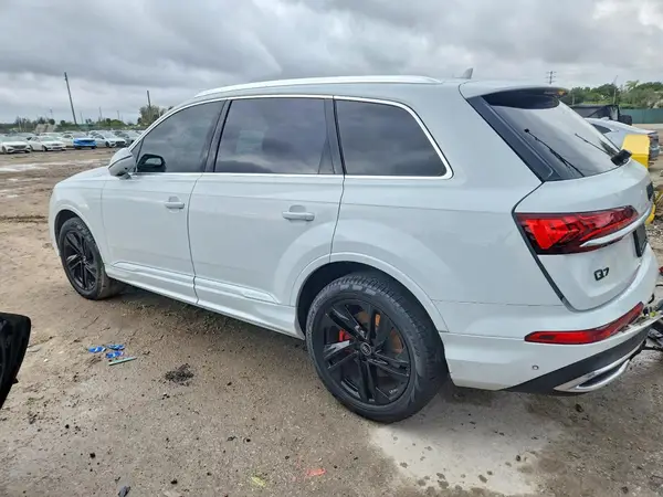 WA1LXBF72PD021969 2023 AUDI Q7 - Image 2