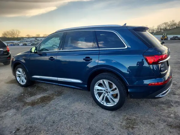 WA1LXBF73ND010041 2022 AUDI Q7 - Image 2