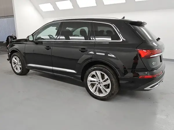 WA1LXBF73PD008731 2023 AUDI Q7 - Image 2