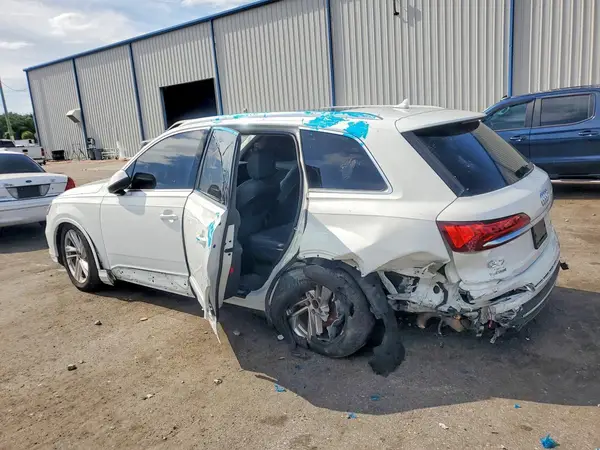 WA1LXBF73PD011113 2023 AUDI Q7 - Image 2
