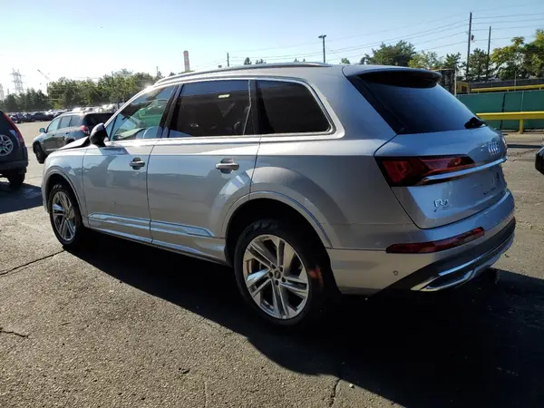 WA1LXBF74ND008069 2022 AUDI Q7 - Image 2