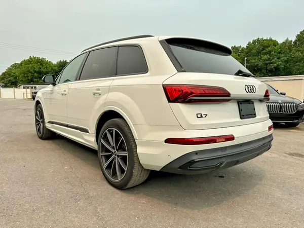 WA1LXBF74ND009142 2022 AUDI Q7 - Image 2