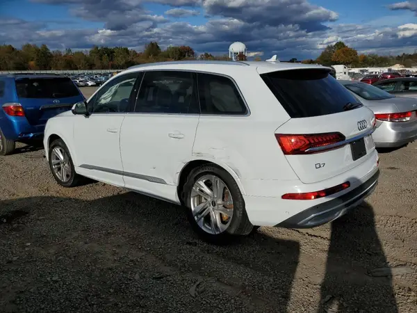 WA1LXBF74ND011621 2022 AUDI Q7 - Image 2