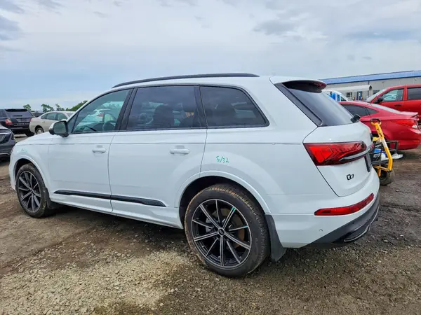 WA1LXBF74PD007152 2023 AUDI Q7 - Image 2