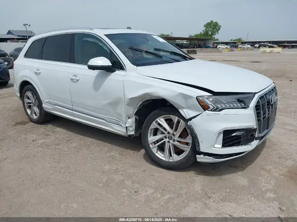 WA1LXBF76PD024521 2023 AUDI Q7 - Image 1