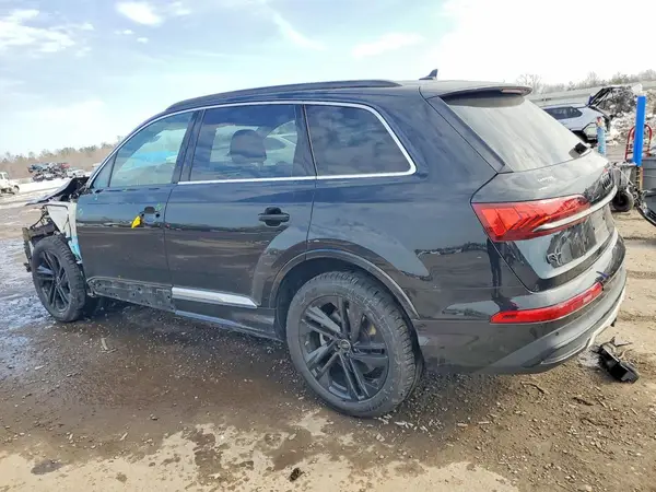 WA1LXBF77PD005122 2023 AUDI Q7 - Image 2
