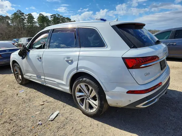 WA1LXBF77PD007095 2023 AUDI Q7 - Image 2