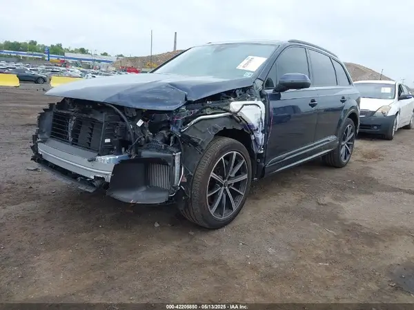 WA1LXBF77PD020848 2023 AUDI Q7 - Image 2