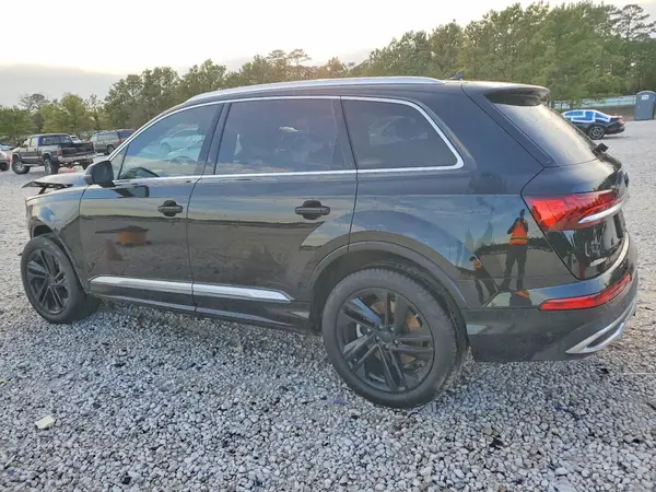 WA1LXBF78PD024617 2023 AUDI Q7 - Image 2