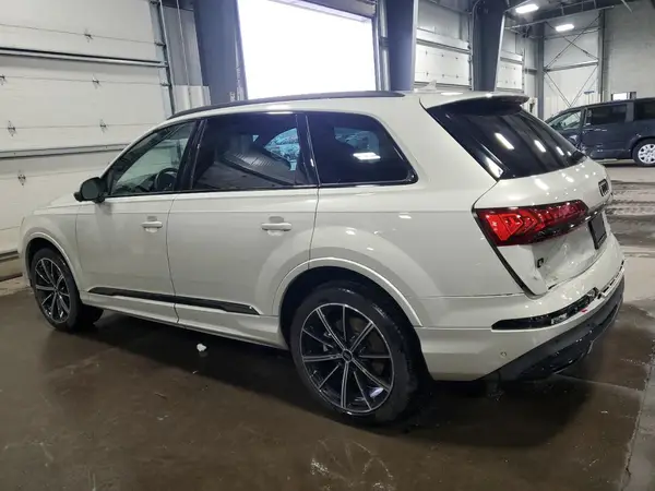 WA1LXBF79ND010061 2022 AUDI Q7 - Image 2