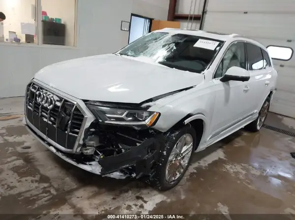 WA1LXBF79PD006076 2023 AUDI Q7 - Image 2