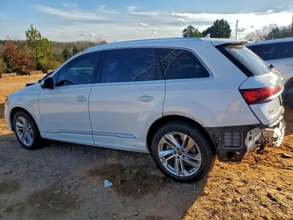 WA1LXBF7XPD012193 2023 AUDI Q7 - Image 2