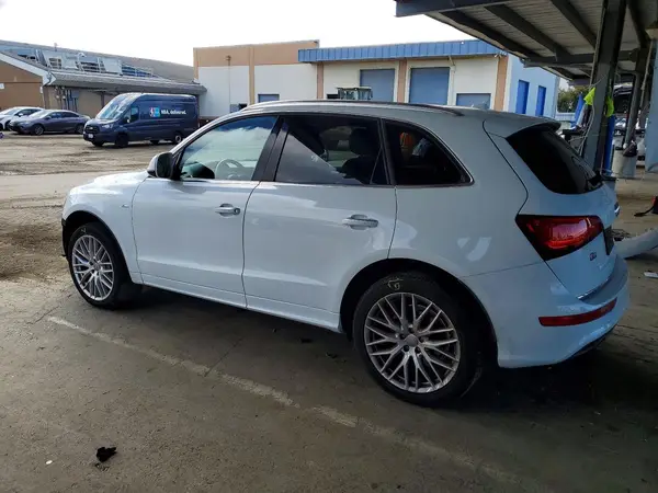 WA1M2AFP1HA053649 2017 AUDI Q5 - Image 2