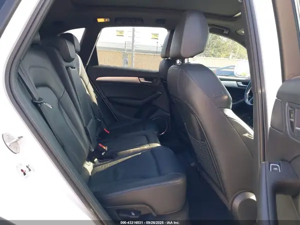 WA1M2AFP3HA052325 2017 AUDI Q5 - Image 8