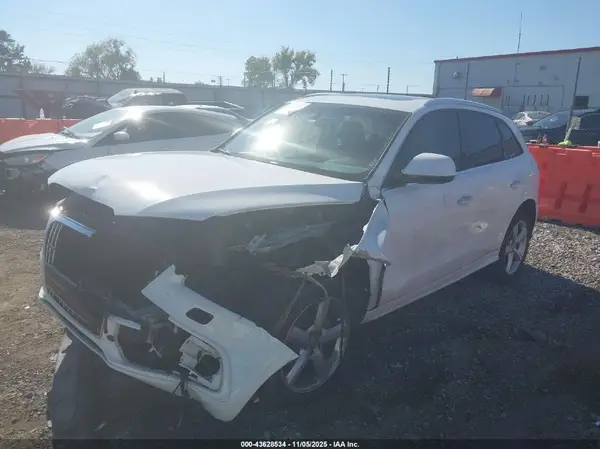 WA1M2AFP3HA054124 2017 AUDI Q5 - Image 2