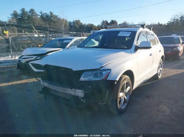 WA1M2AFP3HA069366 2017 AUDI Q5 - Image 2