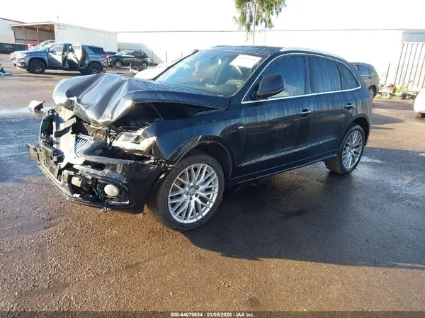 WA1M2AFP6HA039701 2017 AUDI Q5 - Image 2