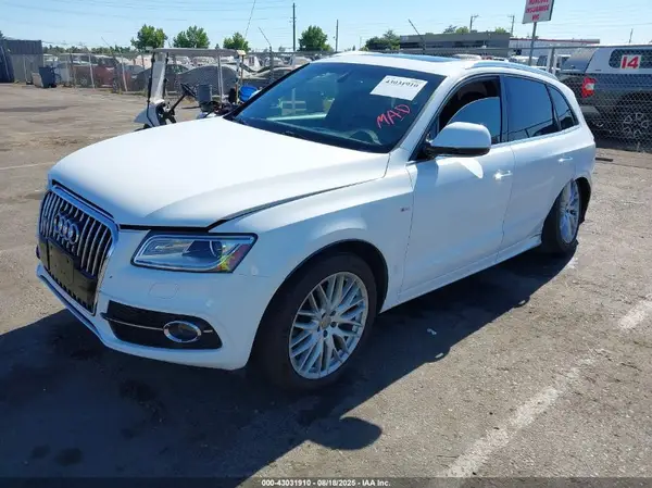WA1M2AFP7HA031378 2017 AUDI Q5 - Image 2