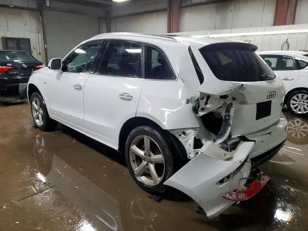 WA1M2AFP8HA043040 2017 AUDI Q5 - Image 2
