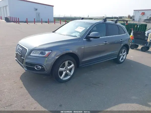 WA1M2AFP8HA045516 2017 AUDI Q5 - Image 2