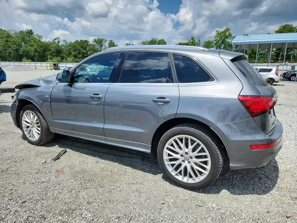WA1M2AFP8HA068634 2017 AUDI Q5 - Image 2