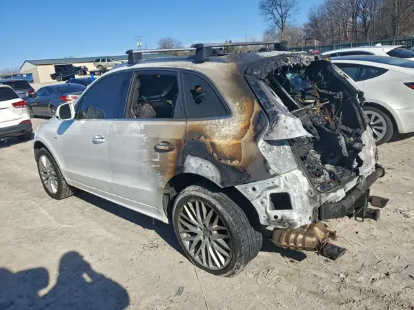 WA1M2AFP8HA089046 2017 AUDI Q5 - Image 2