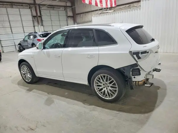 WA1M2AFP9HA048747 2017 AUDI Q5 - Image 2