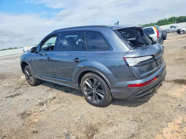 WA1MVBF73TD012542 2026 AUDI Q7 - Image 2