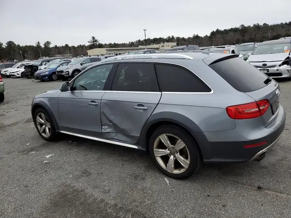 WA1TFAFL9GA005523 2016 AUDI A4 - Image 2