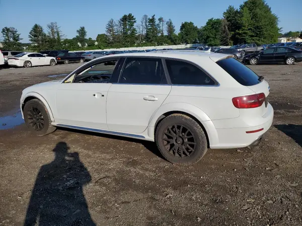 WA1UFAFL2GA013502 2016 AUDI A4 - Image 2