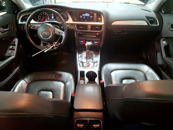 WA1UFAFL6GA003250 2016 AUDI A4 - Image 8