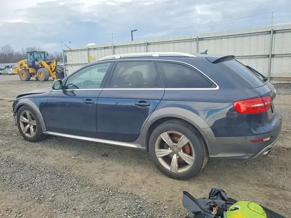 WA1UFAFL8GA002567 2016 AUDI A4 - Image 2