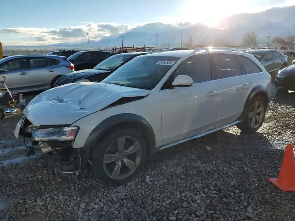 WA1UFAFL9GA015036 2016 AUDI A4 - Image 1