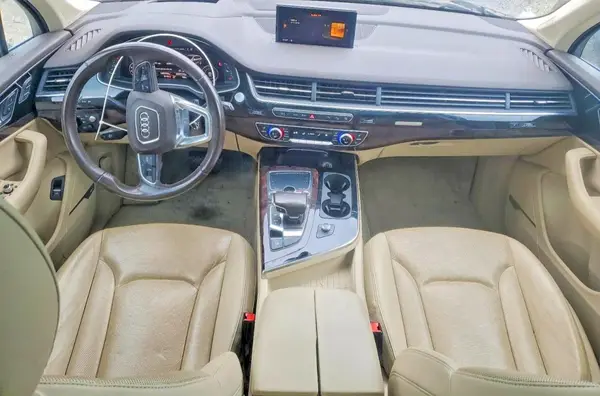 WA1VAAF70HD008868 2017 AUDI Q7 - Image 8