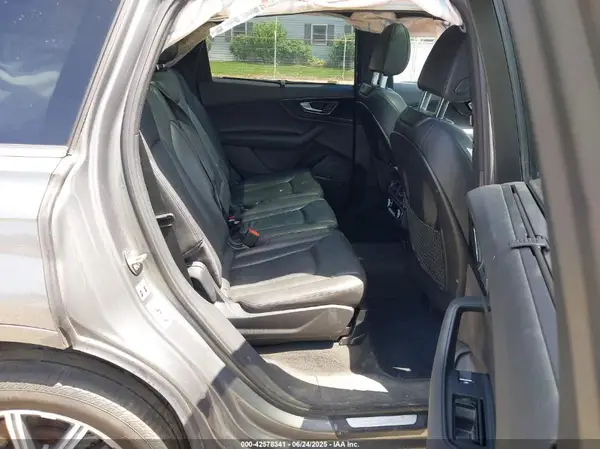 WA1VAAF70HD009518 2017 AUDI Q7 - Image 8
