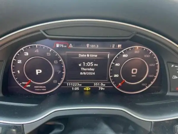 WA1VAAF70HD012760 2017 AUDI Q7 - Image 8