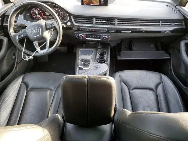 WA1VAAF70HD013178 2017 AUDI Q7 - Image 8