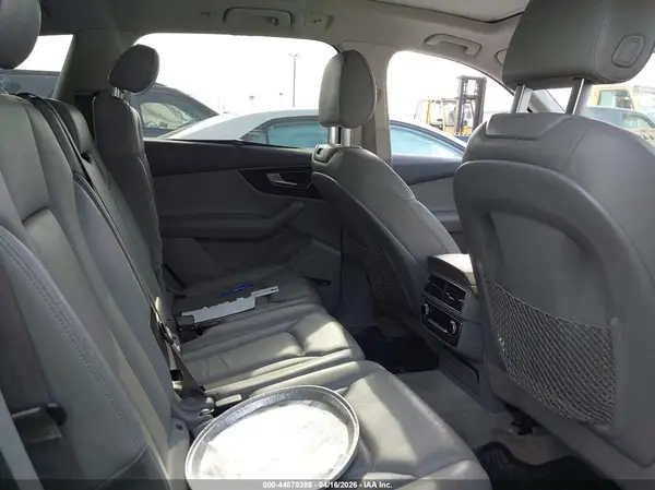WA1VAAF70HD030708 2017 AUDI Q7 - Image 8