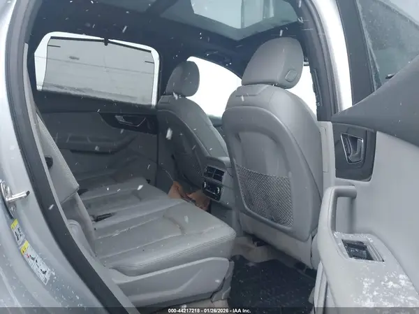 WA1VAAF70HD034306 2017 AUDI Q7 - Image 8