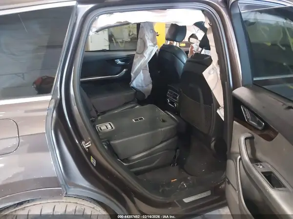 WA1VAAF70HD035925 2017 AUDI Q7 - Image 8