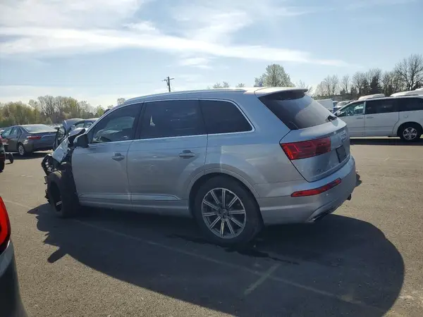 WA1VAAF70HD043040 2017 AUDI Q7 - Image 2