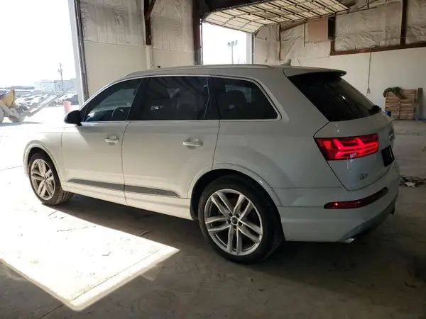 WA1VAAF70HD047931 2017 AUDI Q7 - Image 2