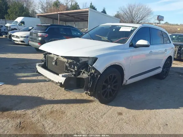WA1VAAF70JD008035 2018 AUDI Q7 - Image 2