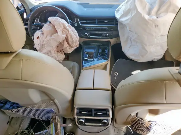 WA1VAAF70JD011632 2018 AUDI Q7 - Image 8