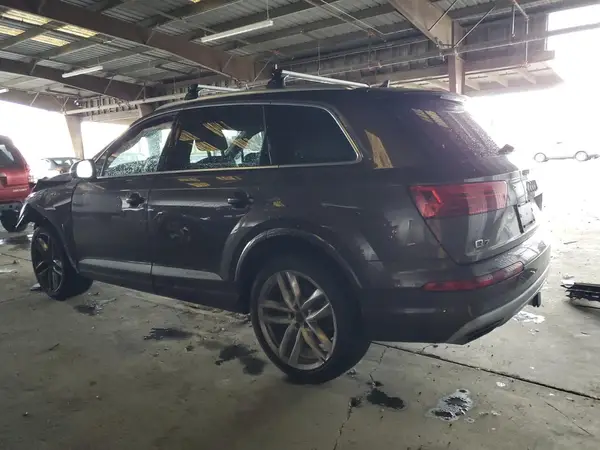 WA1VAAF70JD018127 2018 AUDI Q7 - Image 2