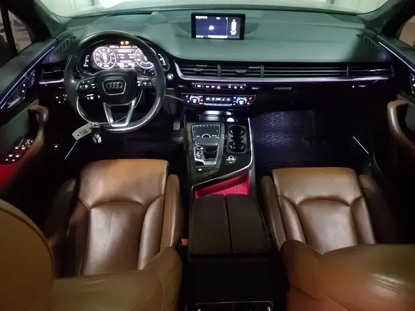 WA1VAAF70JD031573 2018 AUDI Q7 - Image 8